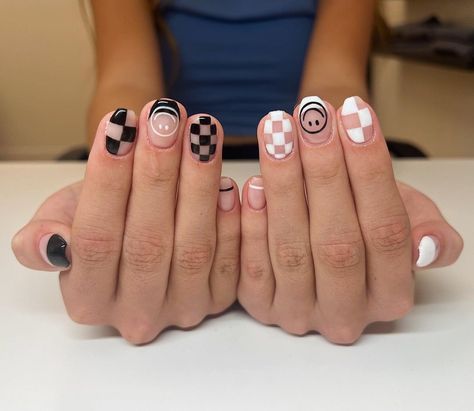 Black Fun Nails, Black And White Nails Ideas Short, Checkered Gel Nails, Cute Checkered Nails, Cute Neutral Nails, Monochrome Nails, Cowboy Nails, Concert Nails, Checkered Nails