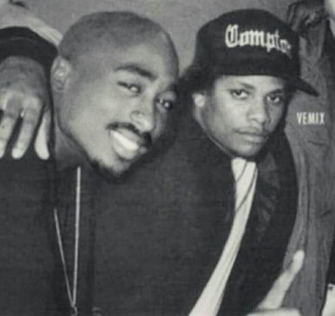 Tupac Shakur and Eazy-E Albert Einstein, 90s Rappers Aesthetic, Cultura Hip Hop, Tupac Makaveli, 90s Rappers, Eazy E, Tupac Pictures, Hip Hop Classics, 90s Rap