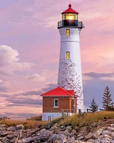 Lighthouse Aesthetic, Crisp Point Lighthouse, Michigan Lighthouses, Lighthouse Tattoo, Lighthouse Photos, Lighthouse Painting, Lighthouse Pictures, Chinese Brush Painting, Beautiful Lighthouse