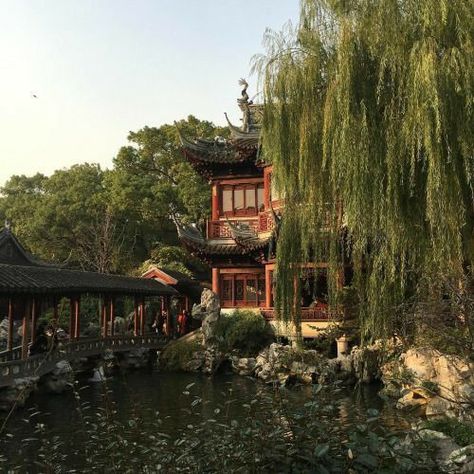 Nature, Bonito, Japan Village, The World Is Quiet Here, Chinese Buildings, Chinese Building, Medieval Japan, Japanese Town, Japanese Village