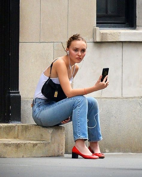 Repetto Outfit, Lily Rose Depp Street Style, Lily Rose Depp Outfits, Lily Rose Depp Style, Stil Inspiration, Lily Rose Depp, Mein Style, Julia Roberts, Lily Rose