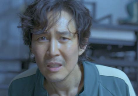 Gi-hun (Lee Jung-Jae) has a worried expression. From Netflix's Squid Game (Round 6) Season 1 Episode 4. He is afraid for himself during a breakout fight... Film Material, Worried Expression, Expression Reference, Gi Hun, Lee Jung Jae, Emotion Faces, Pre Production, Face Expressions, Squid Game