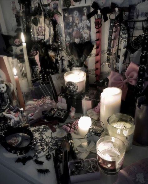 Emo Goth Room Ideas, Gothic Room Ideas Victorian, Vamp Room Aesthetic, Goth Aesthetic Room Ideas, Starflesh Core Room, Witchy Grunge Room, Dark Starflesh, Room Ideas Aesthetic Emo, Dark Cluttercore Bedroom