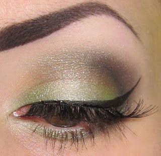 Army Costume Makeup, Camo Makeup Look, Army Makeup, Mallard Ball, Camo Makeup, Carnaval Make-up, Camouflage Makeup, Glitter Makeup Looks, Smokey Eyeshadow