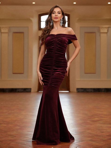 Burgundy  Collar Short Sleeve Knitted Fabric Plain Bodycon Embellished Slight Stretch  Weddings & Events Red Dress Classy Elegant, Wine Red Prom Dress, Burgundy Prom Dress Long, Red Off Shoulder Dress, Masquerade Ball Gowns, Prom Dresses Off The Shoulder, Red Prom Dress Long, Red Dresses Classy, Lace Ball Gowns