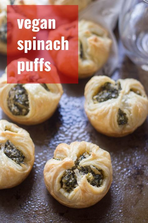 Vegan Appetizer Recipes, Spinach Puffs, Spinach Vegan, Vegan Finger Foods, Spinach Puff, Vegan Apps, Dairy Free Appetizers, Vegan Appetizers Recipes, Vegan Appetizer