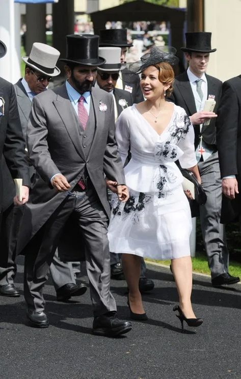 Sheikh Mohammed and Princess Haya as the perfect couple Princess Haya, Royal Ascot Races, Royal Family Pictures, Sheikh Mohammed, Mohammed Bin Rashid Al Maktoum, Royal Ascot Hats, Rashid Al Maktoum, Desi Wedding Dresses, Embroidered Wedding Dress