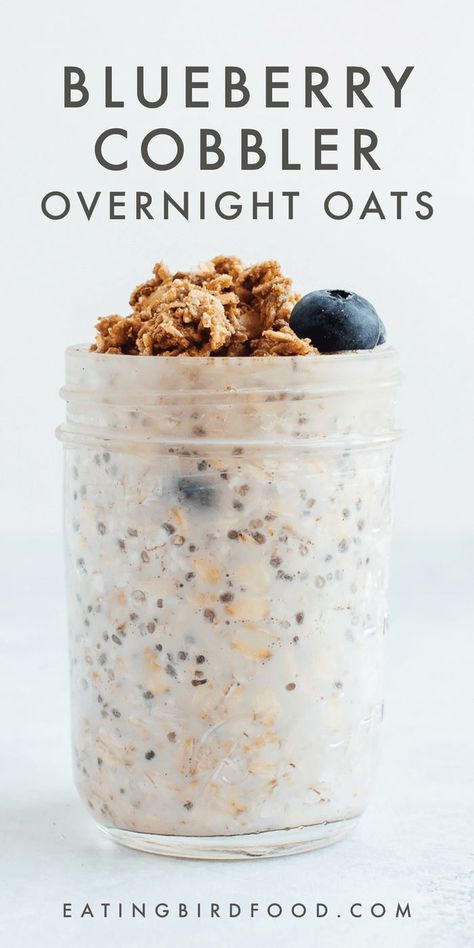 Fruit Overnight Oats, Summertime Desserts, Desserts Strawberry, Pie Blueberry, Overnight Oats Recipe Easy, Oats Milk, Best Overnight Oats Recipe, Eating Bird Food, Overnight Oatmeal Recipes