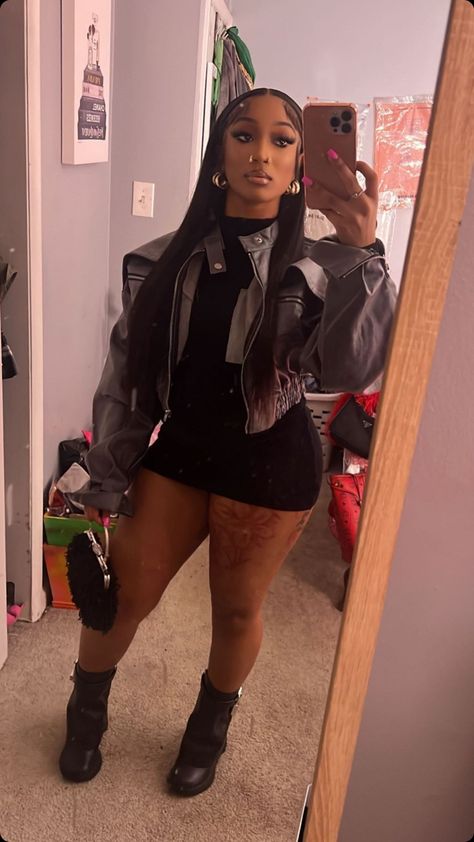 Concer Outfits Black Women, Baddie Fall Birthday Outfits, Lace Corset Outfit Black Women, Baddie Fall Outfits Black Women, Black Women Going Out Outfit, Stocking Outfit Black Women, College Outfit Black Woman, Boots Outfits Black Women, Baddie Birthday Outfit Ideas