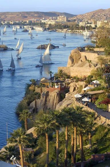 Egypt Resorts, Places In Egypt, Egypt Aesthetic, Abu Simbel, Egypt Culture, Family Summer Vacation, River Trip, Visit Egypt, Nile River