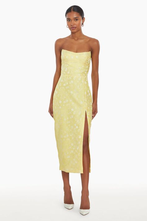 Light Yellow Midi Dress, Wedding Guest Dress Strapless, Yellow Bridesmaids Dresses, Yellow Wedding Guest Dresses, Wedding Guest Dress Cocktail, Midi Dress Strapless, Yellow Bridesmaid, Yellow Strapless Dress, Ivy Dress