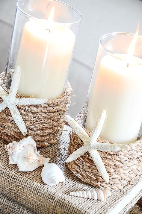 ROPE WRAPPED CANDLEHOLDER DIY - StoneGable White Beach Houses, Strand Decor, Diy Keramik, Deco Marine, Idee Babyshower, Nautical Bathroom Decor, Candle Wrap, Pottery Barn Inspired, Nautical Bathrooms