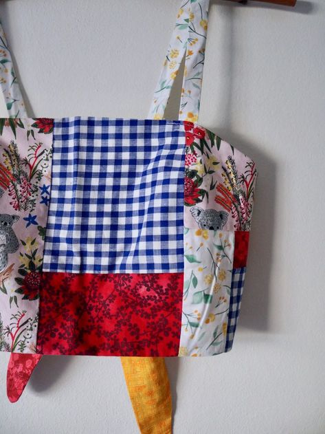 Fully lined handmade crop top with adjustable tie at the back. Perfect for Summer and looks super cute worn over a t-shirt or long sleeve in Winter as well! Patchwork, Couture, Patchwork Top Diy, Crop Tops Diy, Handmade Crop Top, Eco Dresses, Ropa Upcycling, Patchwork Crop Top, Upcycle Clothing