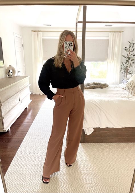 Women’s Work Polo Outfit, Wide Leg Pant Fall Outfit, Tan Wide Leg Pants Outfit Winter, Fall 2023 Workwear, Business Casual Outfits For Women Wide Leg Pants, Business Professional Teacher Outfits, Khaki Pants Work Outfit Women, Halara Pants Outfit Work, Tan Wide Leg Trousers Outfit