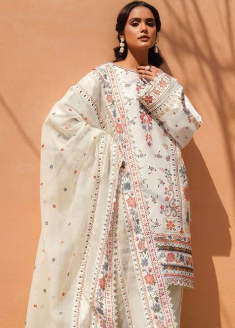 Baroque Lawn Collection 2023 | Baroque Chiffon Collection 2023 | Sanaulla Online Store Couture, Pakistani Kameez, Suit With Dupatta, Pengantin India, Pakistani Fancy Dresses, Indian Dresses Traditional, Salwar Kamiz, Desi Clothes, Simple Pakistani Dresses