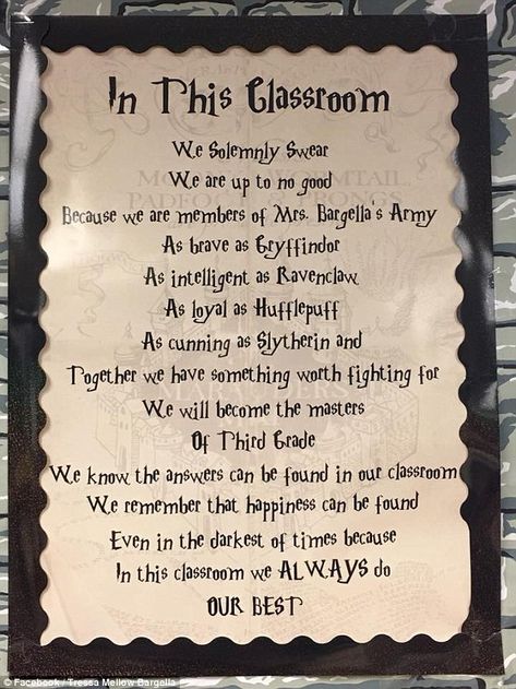 Whimsical Classroom Theme, Harry Potter Classroom Theme High School, Harry Potter Classroom Theme Elementary, Harry Potter Bulletin Board Ideas, Harry Potter Classroom Decorations, Harry Potter Classroom Theme, Harry Potter Classes, Classe Harry Potter, Harry Potter Day