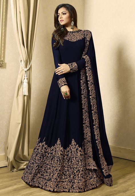 Party Wear Long Gowns, Gown Party Wear, Designer Anarkali Suits, Abaya Style, Party Kleidung, Pakaian Feminin, Designer Anarkali, Anarkali Gown, Indian Gowns Dresses