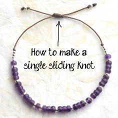 Crochet Necklace Tutorial, Stretch Beaded Bracelets Diy, Selling Jewelry Online, Sliding Knot Bracelet, Anting Manik, Sliding Knot Closure, Jewelry Tutorial, Pulseras Diy, Pola Gelang