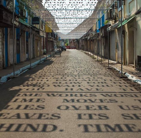 Sunlight Casts Shadows of Phrases Exploring Theories of Time in a Street Art Installation by DAKU | Colossal Art Installation, Land Art, Street Installation, Suspended Art, Instalation Art, Urbane Kunst, Desain Lanskap, Colossal Art, Shadow Art