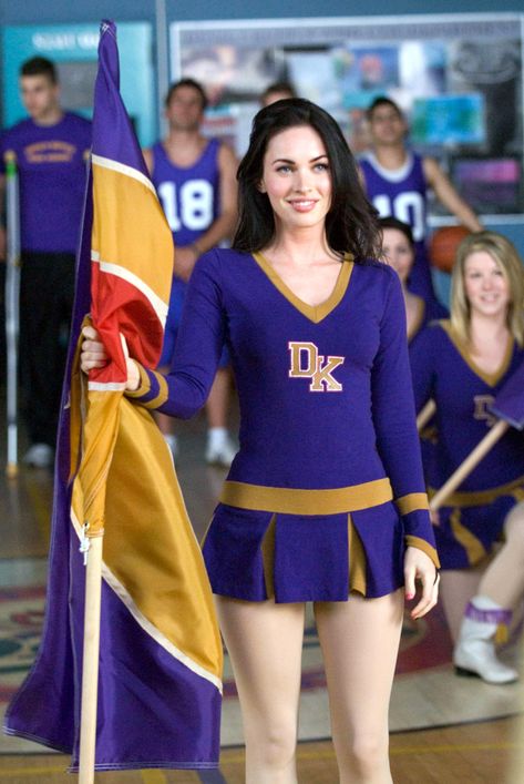 We Need to Discuss Megan Fox's Outfits in the 2009 Movie Jennifer's Body Jennifer's Body Costume, Megan Fox Jennifer's Body, Jennifer’s Body, Megan Fox Body, Megan Fox Outfits, Estilo Megan Fox, Megan Fox Pictures, Megan Fox Style, Megan Fox Photos