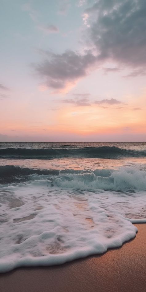 Beach Sunrise Aesthetic Wallpaper, Wallpaper Iphone Ocean Beach, Cute Wallpapers Aesthetic Home Screen, Vintage Ocean Wallpaper, That Vibe Aesthetic, Pretty Wallpapers Simple, Wallpaper For Summer Iphone, The Beach Wallpaper Iphone, Beach Summer Wallpaper Iphone