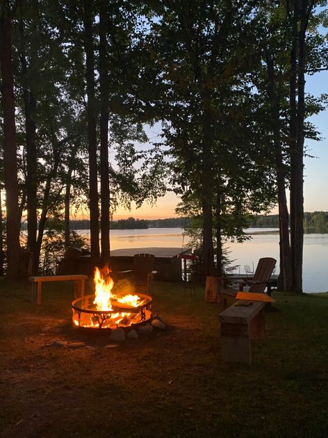 Lake Floating, Swimming In The Lake, Summer Camp Aesthetic, Camp America, Camp Chairs, Hannah Grace, Cabin Trip, Cabin Aesthetic, Camping Vibes