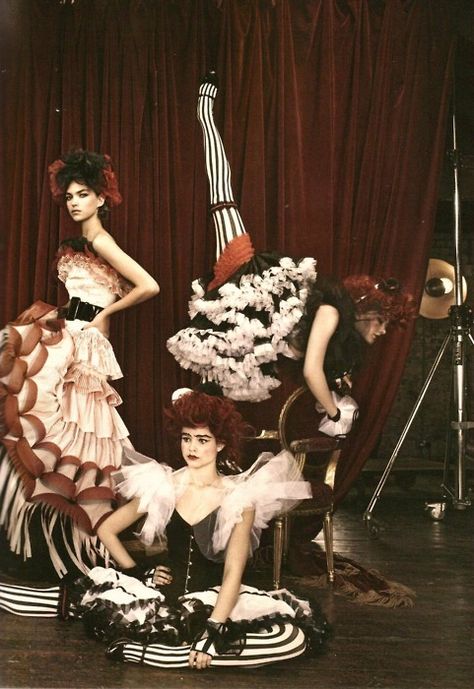 belaquadros: “ Circus Girls Jean-Paul Gaultier ” 1920s Circus Costume, Circus Aesthetic Outfit, Punk Cabaret, Witchlight Carnival, Dark Cabaret, Vintage Circus Costume, Steampunk Circus, Circus Fashion, Cabaret Costume