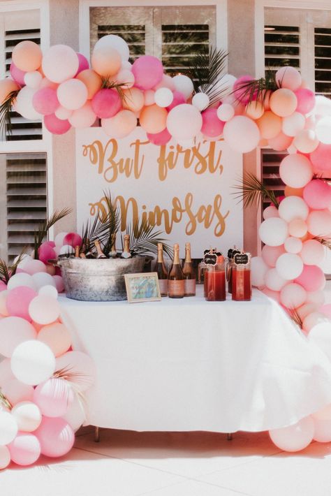 Drink table with pink balloons and calligraphy sign from In Jessiland | The Pink Bride®️️ www.thepinkbride.com Engagement Party Themes, حفل توديع العزوبية, Brunch Decor, Champagne Brunch, Bridal Shower Planning, Tropical Baby Shower, Bridal Bachelorette Party, Bridal Shower Inspiration, Birthday Brunch