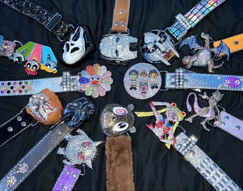 Bb Belts, Y2k Belts, Belt Collection, Cool Belt Buckles, Streetwear Jewelry, 90’s Outfits, Bling Belts, Hello Kitty Shoes, Baddie Outfits Ideas