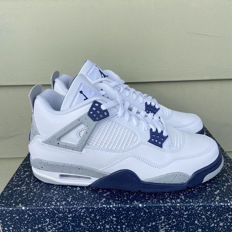 Size: (Us) Men’s Sneakers,New,Unworn,With Box Jordan 4 Retro Midnight Navy, Nike Shoes Women Fashion, Pretty Sneakers, Nike Air Jordan 4 Retro, Jordan 4’s, Nike Air Jordan 4, Shoes For School, Nike Shoes Air Force, Pretty Shoes Sneakers