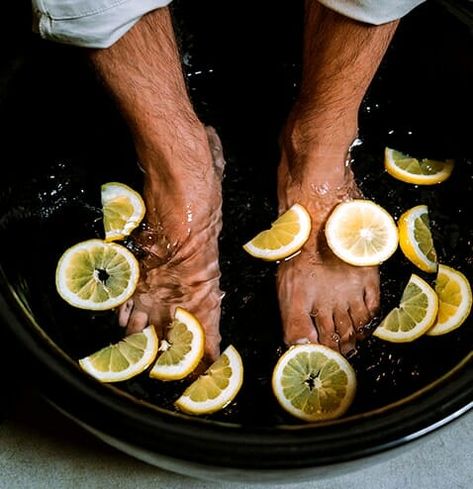 Mens Pedicure, Spa Aesthetic Photography, Pedicure For Men, Barbershop Aesthetic, Men Pedicure, Mens Spa, Social Aesthetic, Luxury Pedicure, Hammam Spa