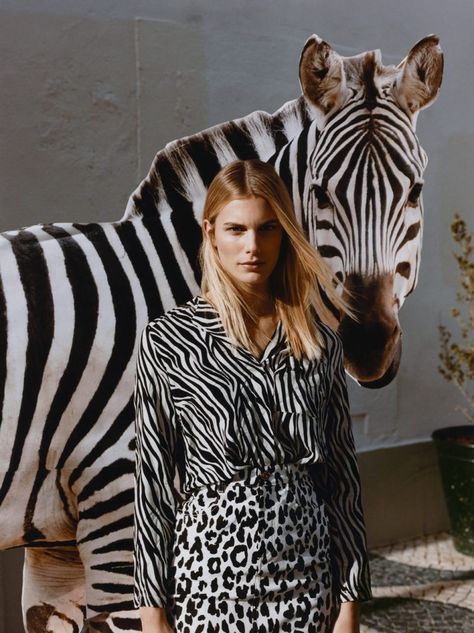 Marcin Kempski for Vogue Poland with Clarence Haaster Alfred Stieglitz, Ava Gardner, Giraffe Tail, Jungle Style, Animal Print Outfits, Animal Print Fashion, Pretty Animals, Safari Style, Animal Fashion