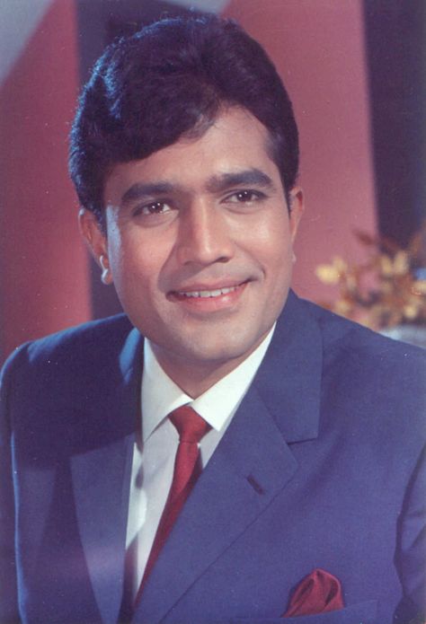 India Actor, Amit Aggarwal, Rajesh Khanna, Old Film Stars, Retro Bollywood, Film Icon, Bollywood Photos, Vintage Bollywood, Actor Picture