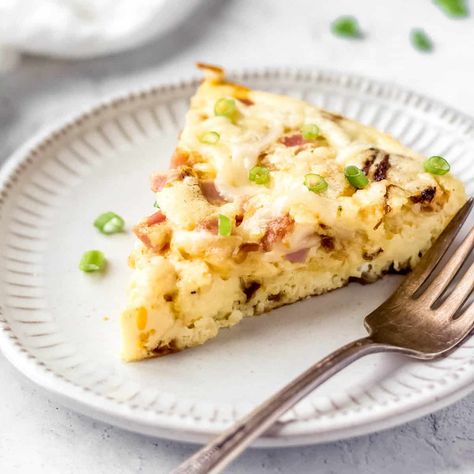 Ham and Cheese Frittata - Delicious Little Bites Ham And Cheese Frittata, Pumpkin Chocolate Chip Pancakes, Overnight Oats Recipe Easy, Creamed Chipped Beef, Pumpkin Spice Pancakes, Caramelized Shallots, Easy To Make Breakfast, Cinnamon French Toast, Cheese Frittata