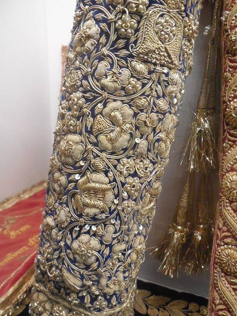 Romantic Fashion Style, Zardosi Embroidery, Tambour Beading, Romantic Fashion, Gold Work Embroidery, Embroidery Fashion Detail, Zardozi Embroidery, Ideas Embroidery, Tambour Embroidery