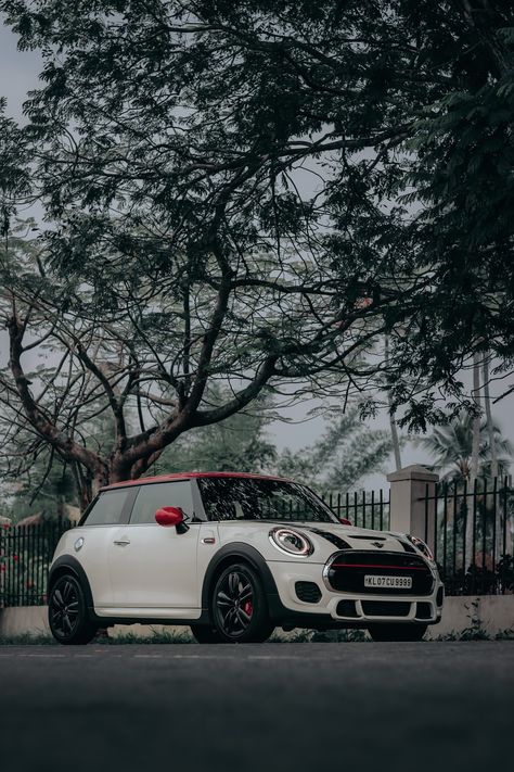 Mini Cooper S Wallpaper, Mini Cooper Aesthetic Wallpaper, Mini Cooper Aesthetic, Mini Cooper Wallpaper, Mini Coper, Mini Cooper Custom, Mini Cooper One, Kochi India, Mini Cabrio