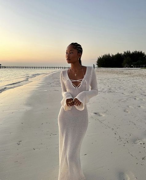 Socotra, Vacay Aesthetic Outfits, Tropical Vacation Outfits Baddie, Cabo San Lucas Outfits, White Summer Outfits, Cute Beach Outfits, Holiday Outfits Summer, Cute Vacation Outfits, Teneriffe