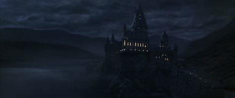 Hogwarts Gif, Draculas Castle, Harry Potter Castle, Harry Potter Draco Malfoy, Hogwarts Castle, Harry Potter Gif, Hogwarts Aesthetic, Lord Voldemort, G Eazy