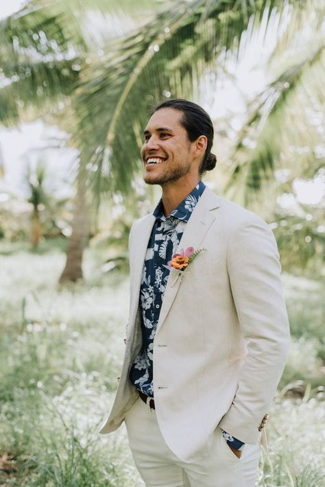 Garden Party Outfits for Men - 27 Looks for Outdoor Parties Garden Wedding Suits Men, Garden Party Outfit, Tropical Wedding Inspiration, Suits Fashion, Outfits Fiesta, Dress Code Wedding, Groom Looks, Maui Wedding, Hawaiian Wedding