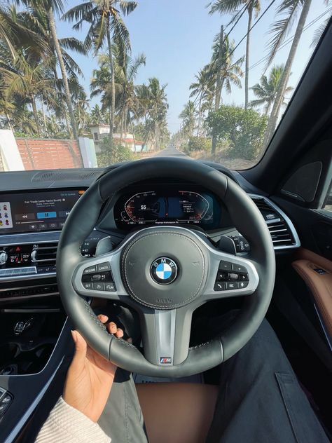 BMW X5 m sport interior Bmw X5 M Sport Interior, Bmw X5 Aesthetic, Bmw Interior Aesthetic, Bmw X5 Interior, Bmw M4 Interior, Bmw X6 Interior, X5 Interior, Bmw X6 M Sport, Bmw X5 M Sport