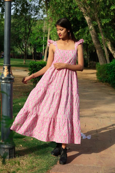 Cotton Frocks For Women Sleeveless, Frock For Summer Women, Dress Outfits Frock, Sleeveless Cotton Frocks For Women, Block Print Frock Design, Sleeveless Frock For Women, Frocks For Women Sleeveless, Cotton Dresses Summer Indian, Pink Frocks For Women