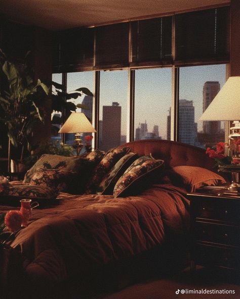 #80s #newyork #penthouse #black #interiordesign 80s Penthouse Apartment, 70s House Aesthetic, 80s Penthouse, Nyc Apartment Aesthetic, 80s Apartment, 80s Room Decor, Loft Aesthetic, 1980s Interior, 80s Interior Design