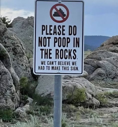 Funny Road Signs, Humour, Funny Animal Videos, Funny Signs, Snap Photos, Friendship Humor, Warning Labels, Stars Then And Now, Top Funny