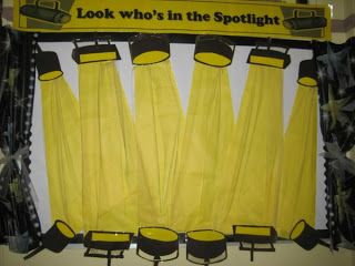 As a reward have a class be the spotlight class for the month and record a video. great musical reward! Mrs. Q's Music Blog: Look Who's in the Spotlight Organisation, Spotlight Bulletin Board, Hollywood Classroom, Hollywood Theme Classroom, Music Bulletin Boards, Student Of The Month, Library Bulletin Boards, Bulletin Board Ideas, Hollywood Theme