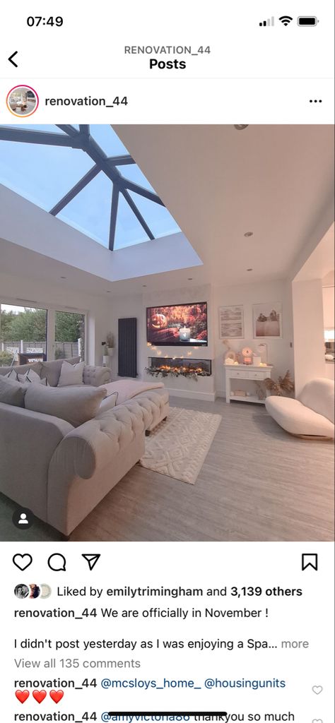 Orangery Extension Kitchen Open Plan, Corner Sofa Kitchen Diner, Open Plan Kitchen Conservatory, Kitchen Diner Snug Extension, Family Room Extension Ideas, Sitting Room Extension Ideas, Orangery Ideas Interior, Open Plan Living Kitchen Dining Layout, Open Plan Kitchen Living Room Uk