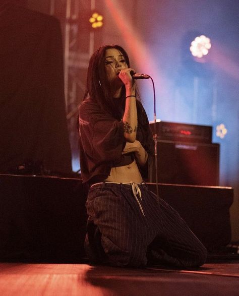 Artist Outfits, University Of San Diego, Margaret Elizabeth, Biker Aesthetic, Rockstar Aesthetic, Concert Aesthetic, Maggie Lindemann, Artist Outfit, I'm With The Band