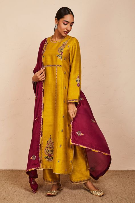 Shop for these amazing collections of Yellow Raw And Embroidery Aari Work Round Kurta Pant Set For Women by Sue Mue online at Aza Fashions. Paisley Motifs, Kurta Pant Set, Embroidered Motifs, Pant Set For Women, Embroidery Neck Designs, Pattern Embroidery, Indian Fashion Designers, Kurta With Pants, Aari Work