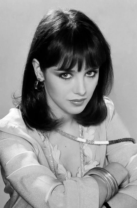 Isabelle Adjani Marilyn Monroe, Isabelle Adjani, French Beauty, French Actress, Beauty Icons, Classic Beauty, Beautiful Celebrities, Beautiful Actresses, Most Beautiful Women