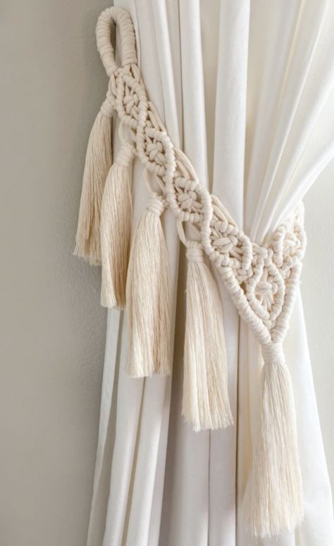 Macrame Decor Ideas, Simpul Makrame, Hantverk Diy, Pola Macrame, Macrame Chairs, Stil Boho, Macrame Knots Pattern, Macrame Curtain, Seni Origami