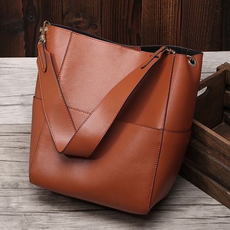 Large Tote Bag For Women Real Genuine Leather Bucket Handbags Female Luxury Brands Ladies Shoulder Brown Bag Designer Tan Shoulder Bag, Bucket Handbags, Bags Leather Handbags, Black Leather Tote Bag, Barrel Bag, Genuine Leather Totes, Handbags Women, Leather Handbags Tote, Leather Bucket Bag